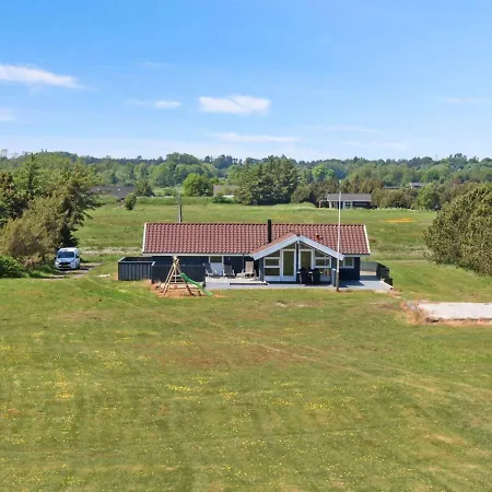 Edmer - 50m From The Sea In Ne Jutland By Interhome Sæby