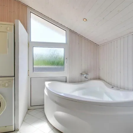 Feriehus Edmer - 50m From The Sea In Ne Jutland By Interhome *